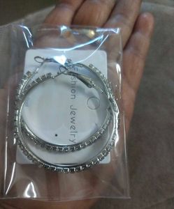 AD STONE HOOP EARRINGS