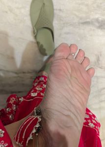 slipper ..ladies footwear