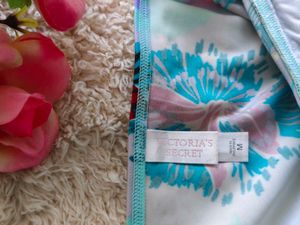 Victoria's secret : Floral Halter Tank Top