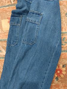 Wide Leg Cargo Jeans