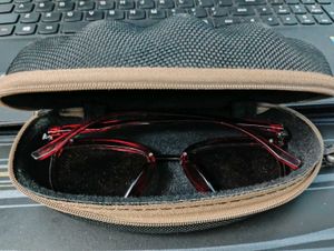 Sunglasses In Burgundy Color