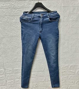 Small Size Jeans Siz 28 To 30 Inches