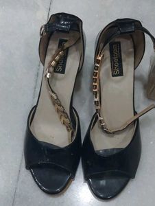 Black 'Shoetopia' Heels