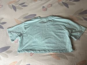 Cropped T-shirt