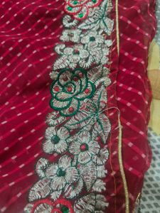Elegant marun Embroidered Saree