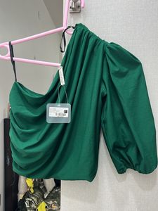 One Side Drop Free Size Top Fully Stachable