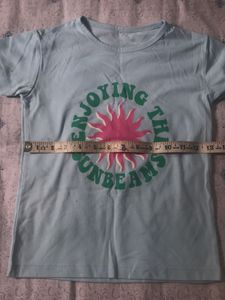 Enjoying Sunbeams Tee