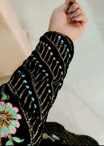 Pakistani Style Velvet Kurta And Pants