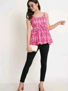 🩷Pink Printed Top🩷