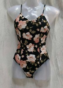 1541. Floral Print Bodysuit