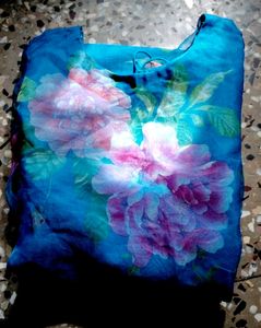 Organza Lbow Hands Kurthi Un Used  Floral Print