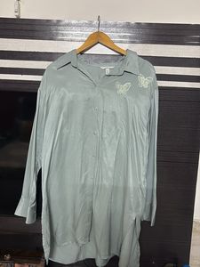 H&M Oversized Butterfly Detail Shirt