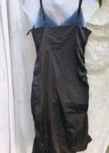 10.19.9 BLACK SATIN SEXY BODYCON