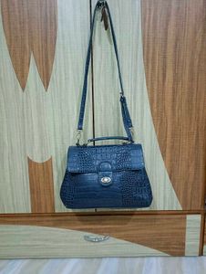 Imported 🐊 Crocodile Pattern Hand Bag