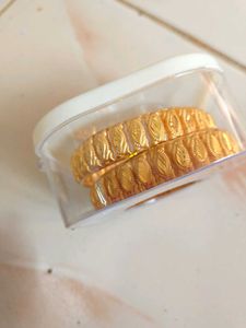 Golden Bangle Set(gold Covering Long Lasting )