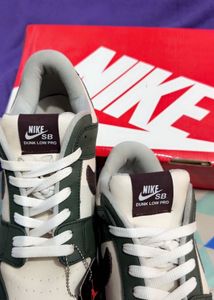 Nike Dunk Low Medium Olive