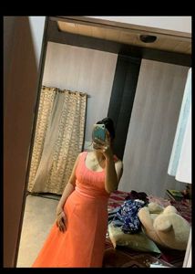 Coral Dress with Flower Detail🌹🌻🌼