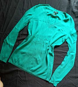 Long-Sleeve Pullover
