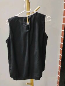 Black Sleeveless Top