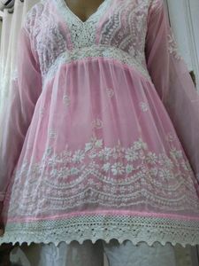 NOOR CHIKANKARI Short Pink Chikankari Kurti