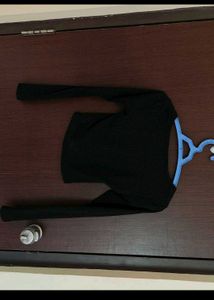 Black Ribbed Crop Top