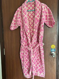 Pink & White Diamond Pattern Bath Robe