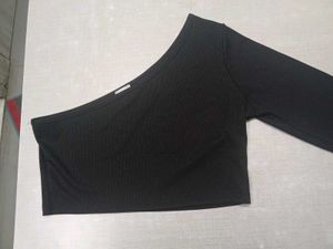 URBANIC Asymmetric Black Crop Top