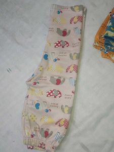 Cute Kids&#39; Pajama Set