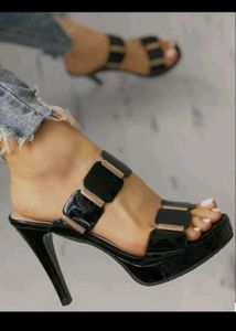 Kiravi Black Golden Heels