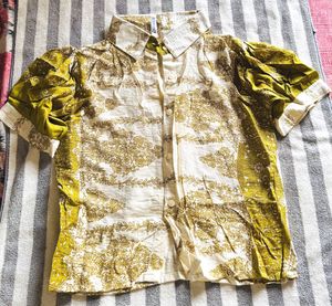 Patterned Short Sleeve Top