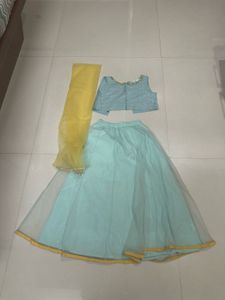 Choli Set With Dupatta Like New