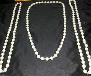 white & golden pearl chain 3 Piece. in 80.
