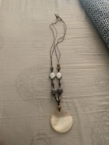 Boho Chic Shell Pendant Necklace