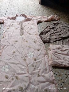 Elegant Kurti Pant Set