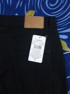 Black Star Jeans