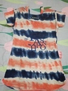 Fashionable Tie-Dye Top