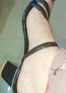 Chic Black Flats..New With Tag