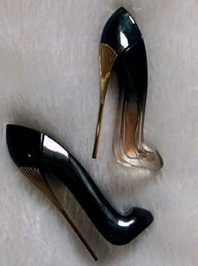 Carolina Herrera Miniatures 💕♥️