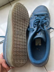 Boys Shoes ( UK 7)