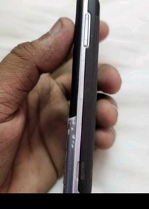 Sony Ericsson J105i