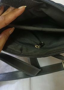 Baggit Crossbody Bag