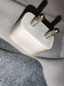 Apple original 5w Adapter brand New
