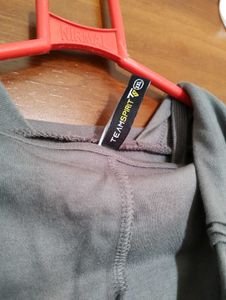 crop hoodie street style from teamsprit