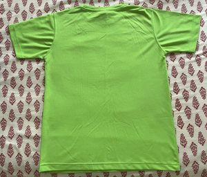 Active wear t-shirt for women