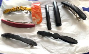 Set Of 7 Hair Clips