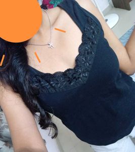cropped shirt with tank top