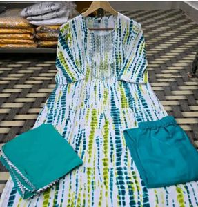 Elegant Embroidered Kurta