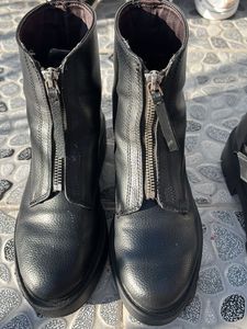 H&M Women Boots EUR: 35