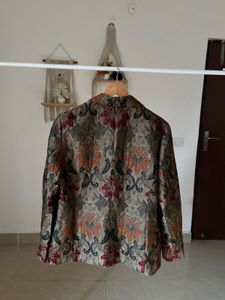 VINTAGE SILK TAPESTRY BLAZER