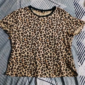 H&M Leopard Print T Shirt Top